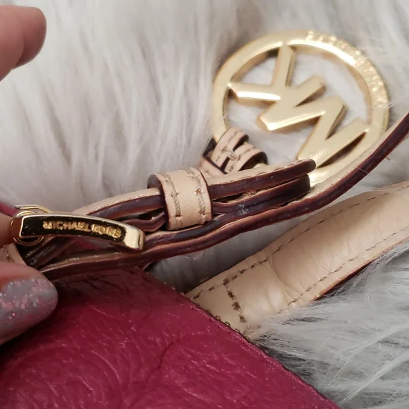 Michael Kors Grayson in Peony - Picture 15 of 16